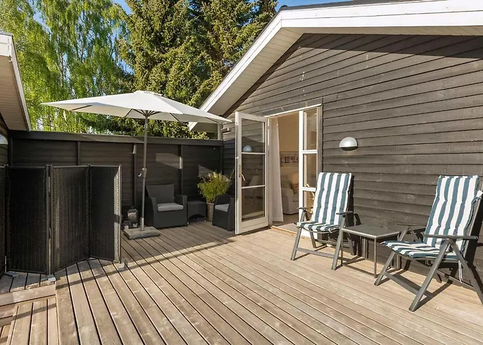 Cozy Summer House Near And Nature Villa