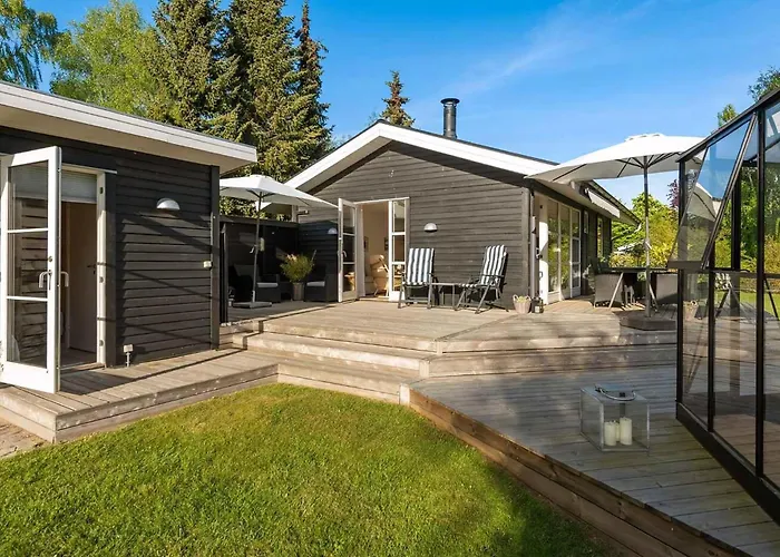 Villa Cozy Summer House Near And Nature